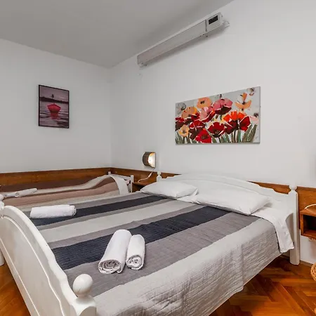 With Parking Space - 23561 * 포레치