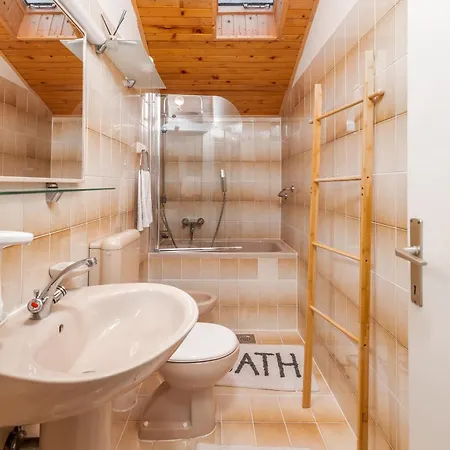 With Parking Space - 23561 아파트 *