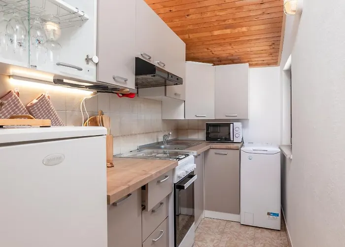 With Parking Space - 23561 * Poreč