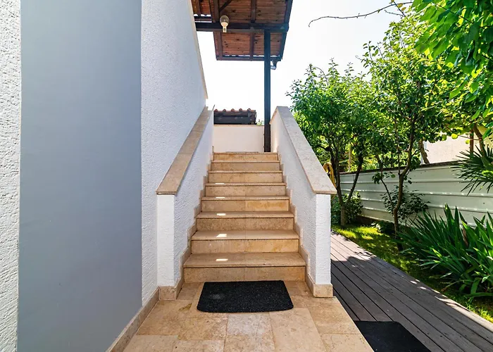 With Parking Space - 23561 شقة بوريتش