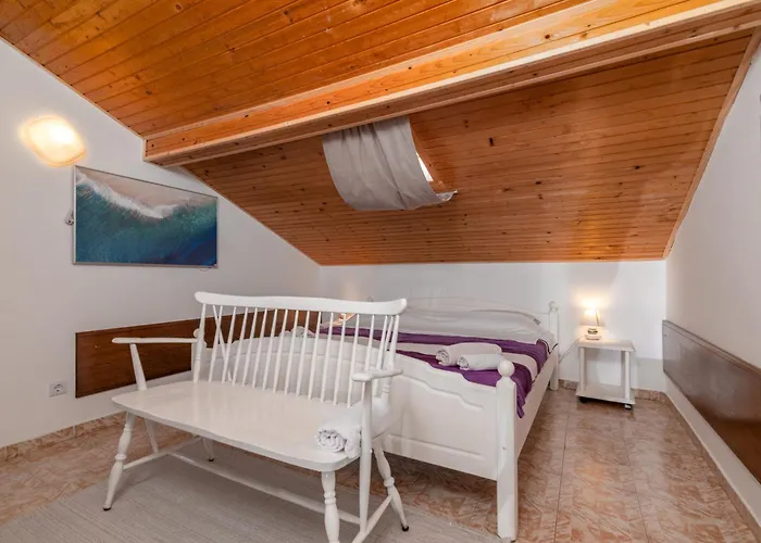 Apartmán With Parking Space - 23561 Poreč